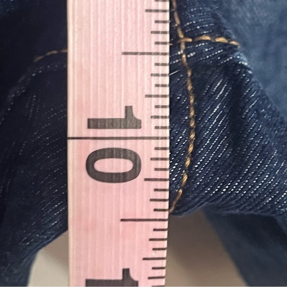 Girls Old Navy High Rise Adjustable Denim Shorts Size 12 Raw Hem - Picture 4 of 12